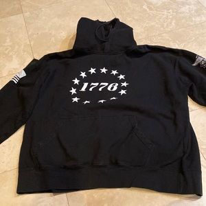 Men’s Gun Sweatshirt